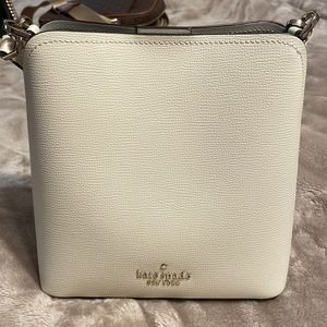 Kate spade Darcy bucket bag